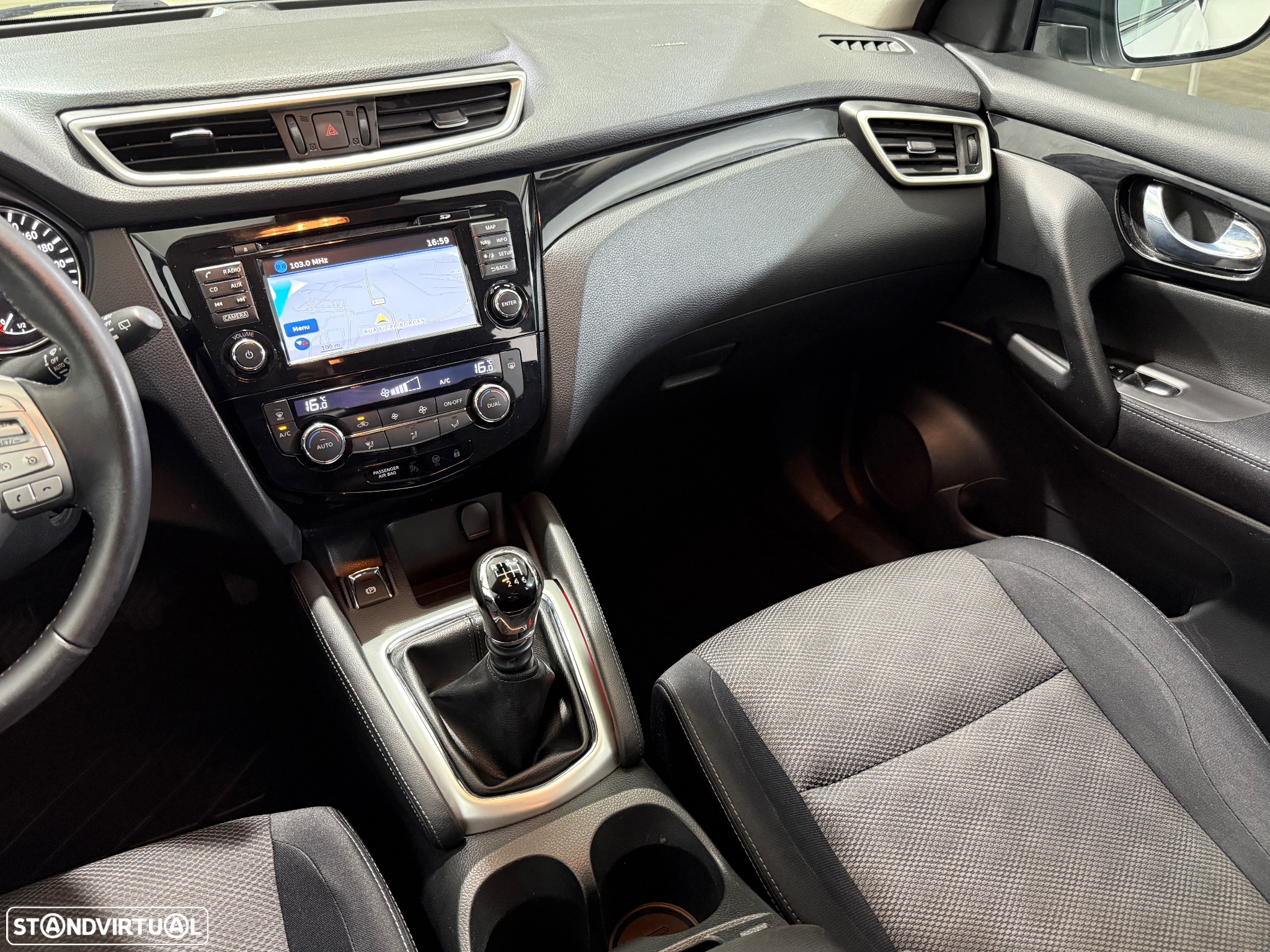 Nissan Qashqai 1.5 dCi Tekna - 24