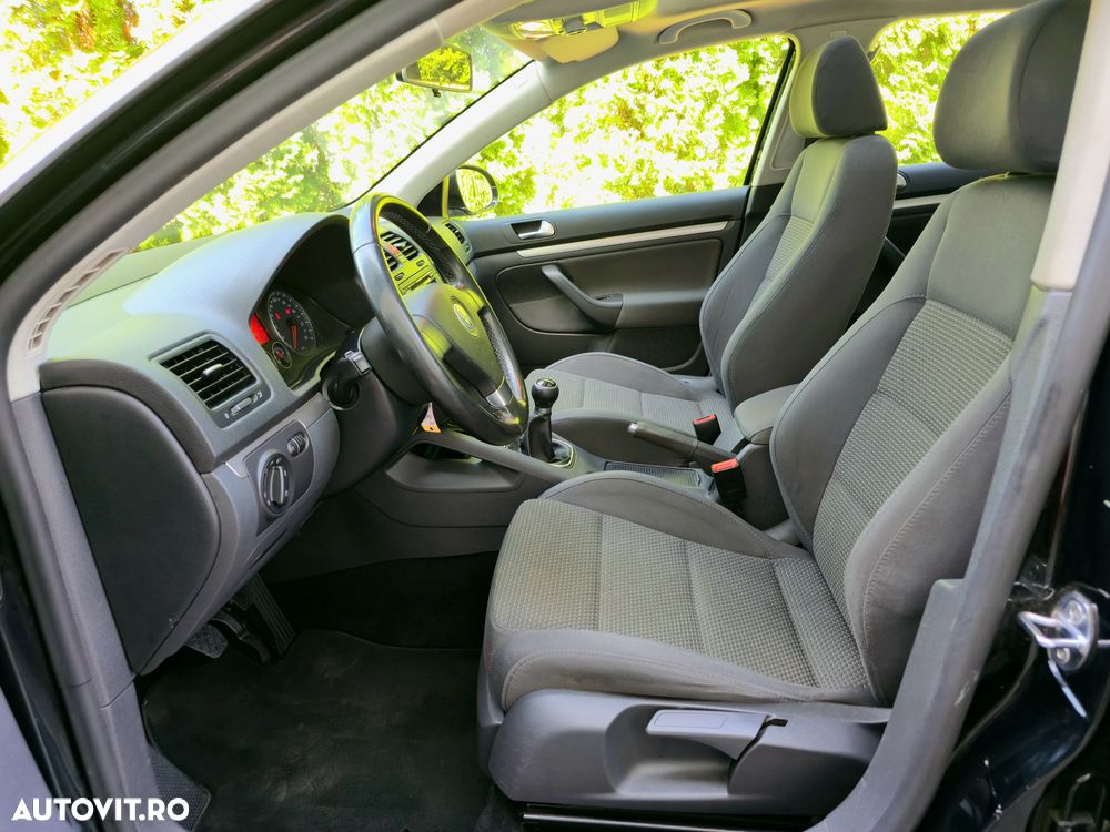 Volkswagen Golf 1.9 TDI DPF Comfortline BlueMotion - 6