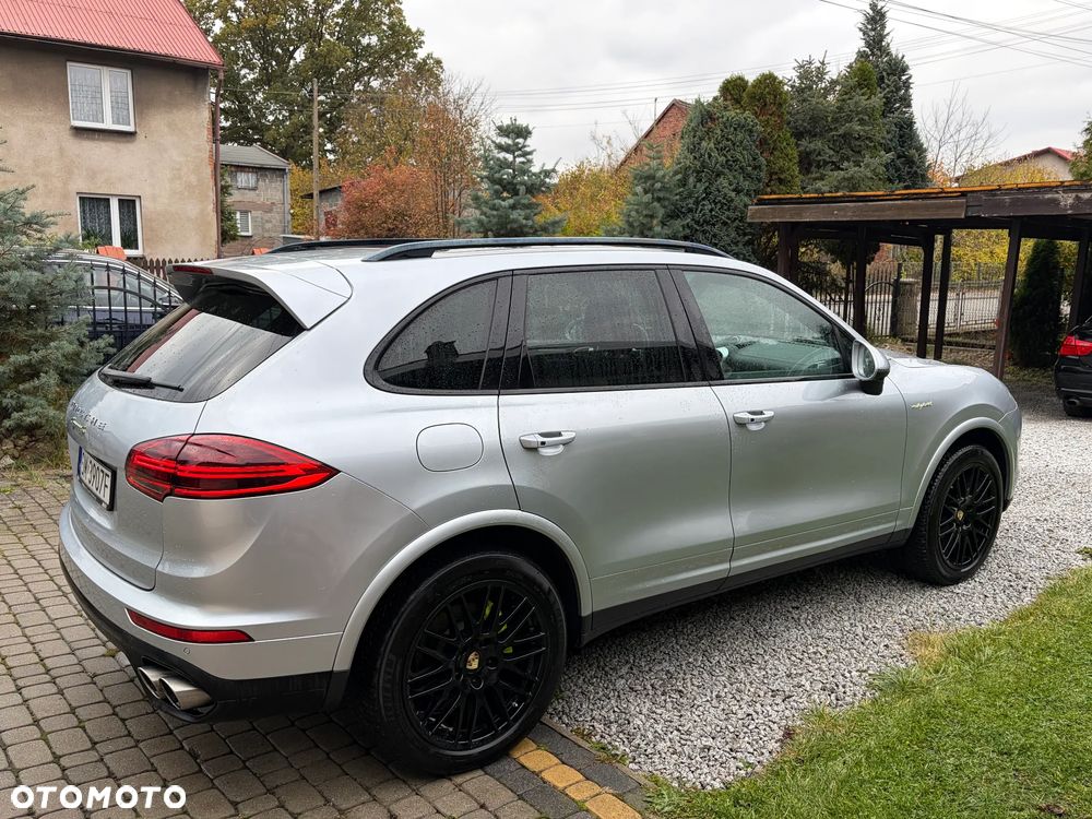 Porsche Cayenne - 19