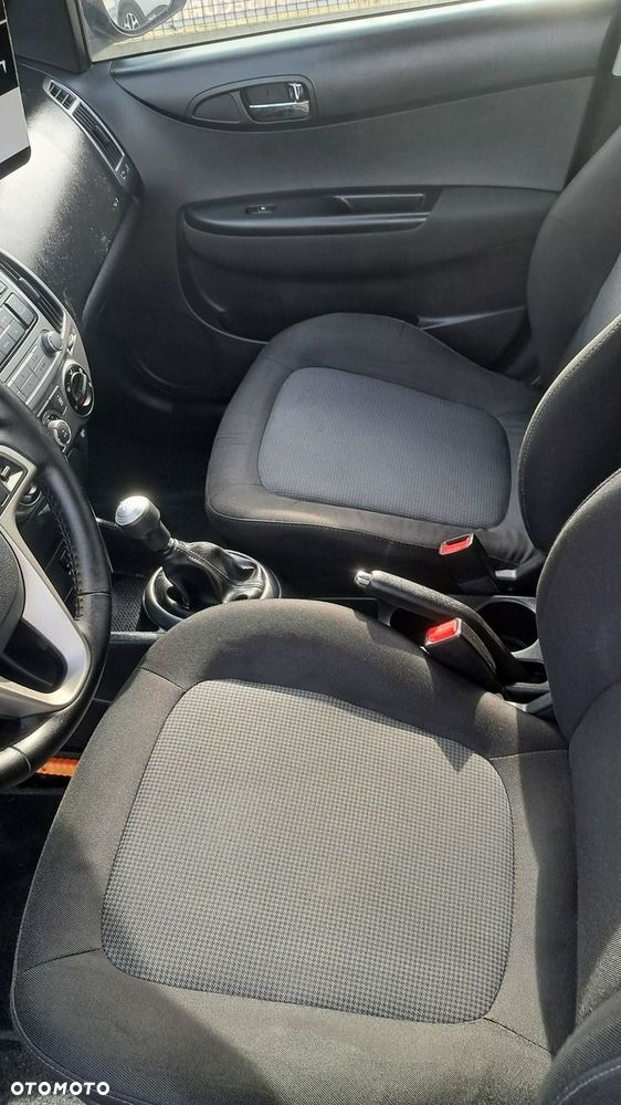 Hyundai i20 1.2 Trend - 30