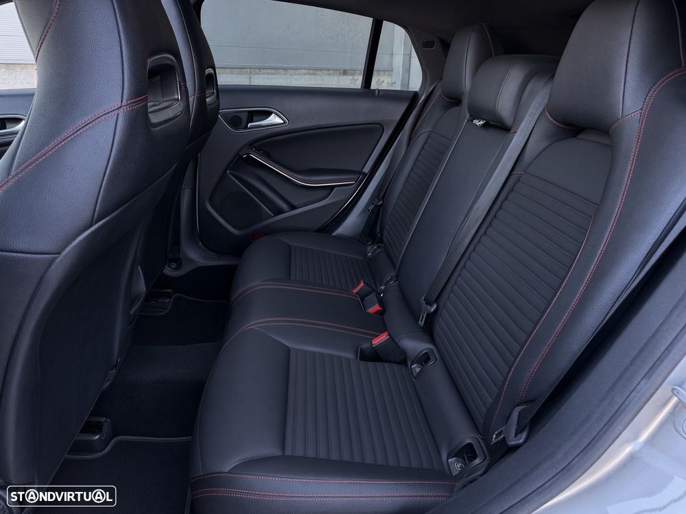 Mercedes-Benz CLA 180 d Shooting Brake AMG Line - 7
