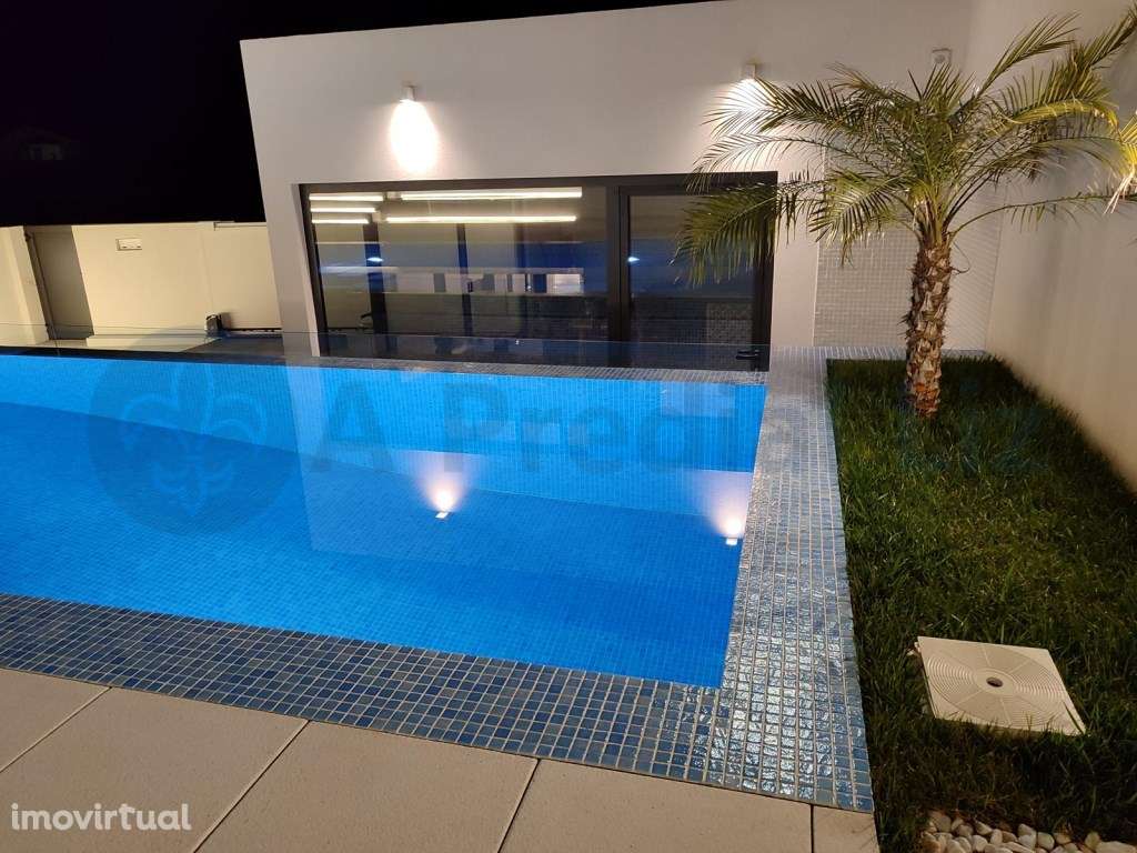 Moradia T3+1 | Nova| Piscina - Francelos - Grande imagem: 5/20
