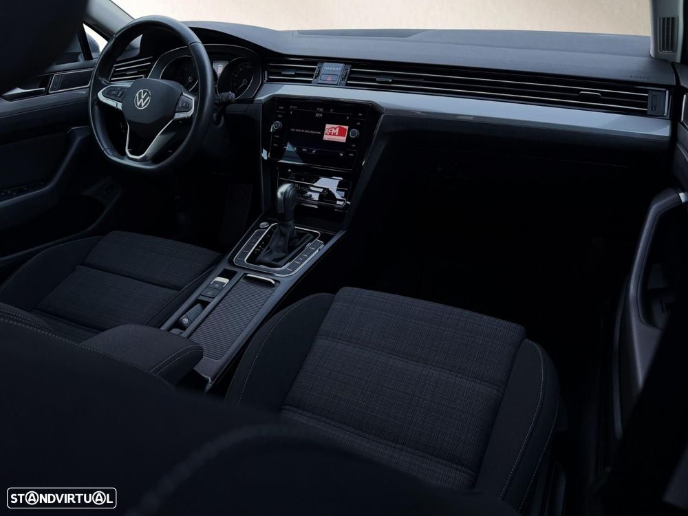 VW Passat Variant 2.0 TDi Business DSG - 8