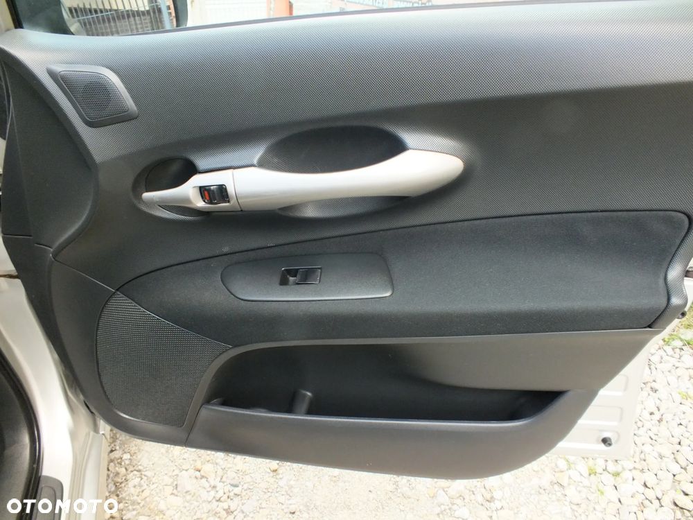 Toyota Auris - 21
