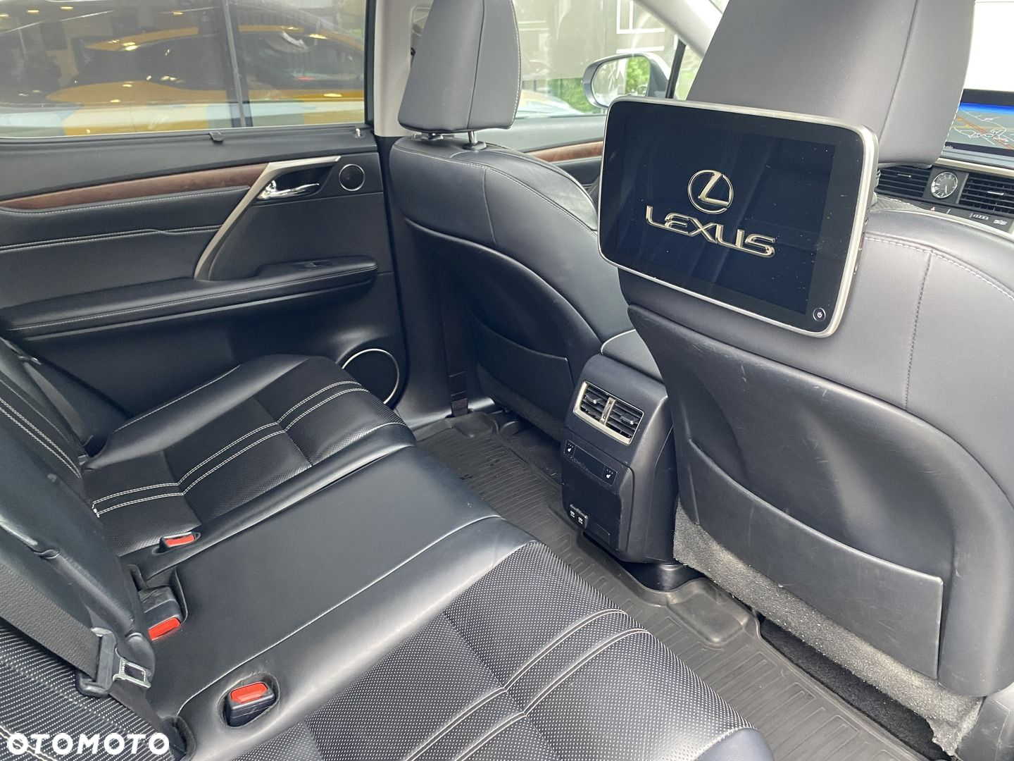 Lexus RX - 19
