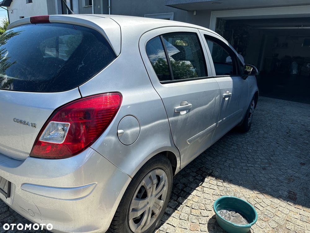 Opel Corsa 1.2 16V Enjoy - 22