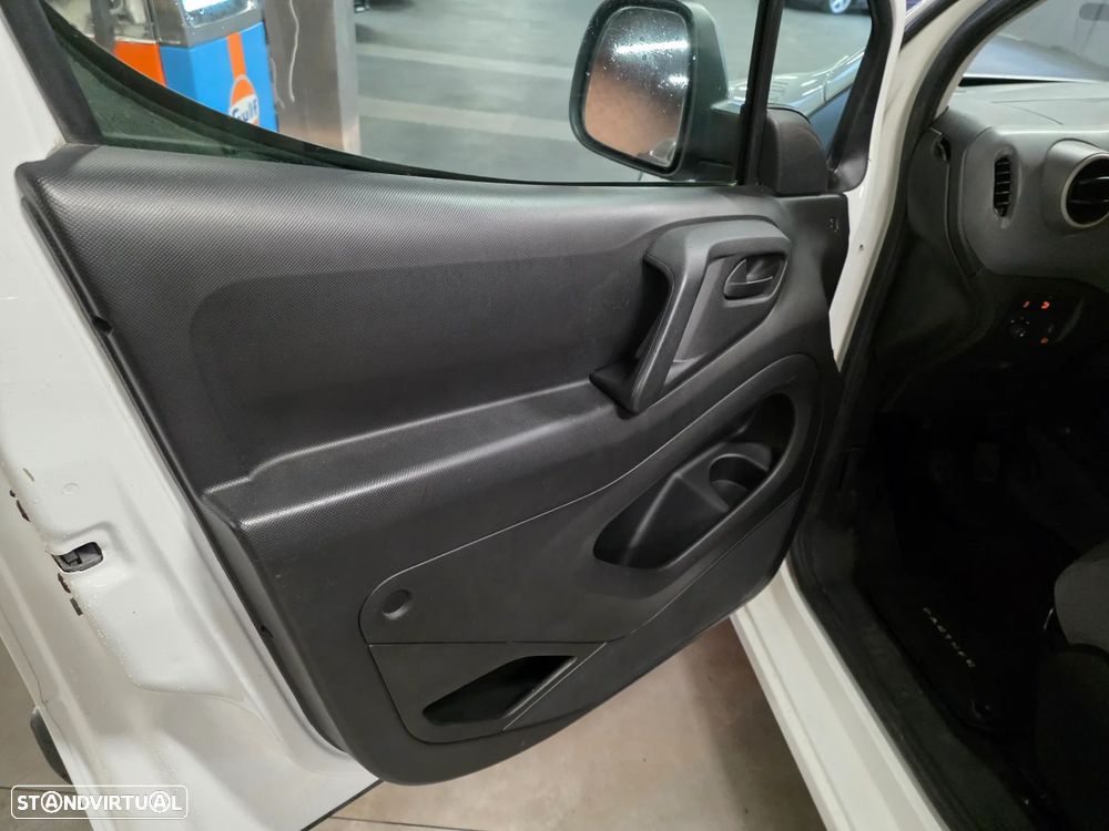 Peugeot Partner 3lugares 1.6 HDI - 21