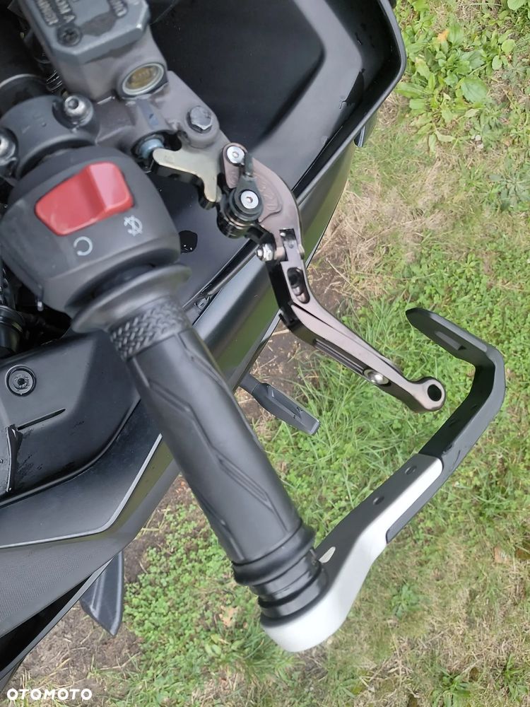 Yamaha YZF - 7
