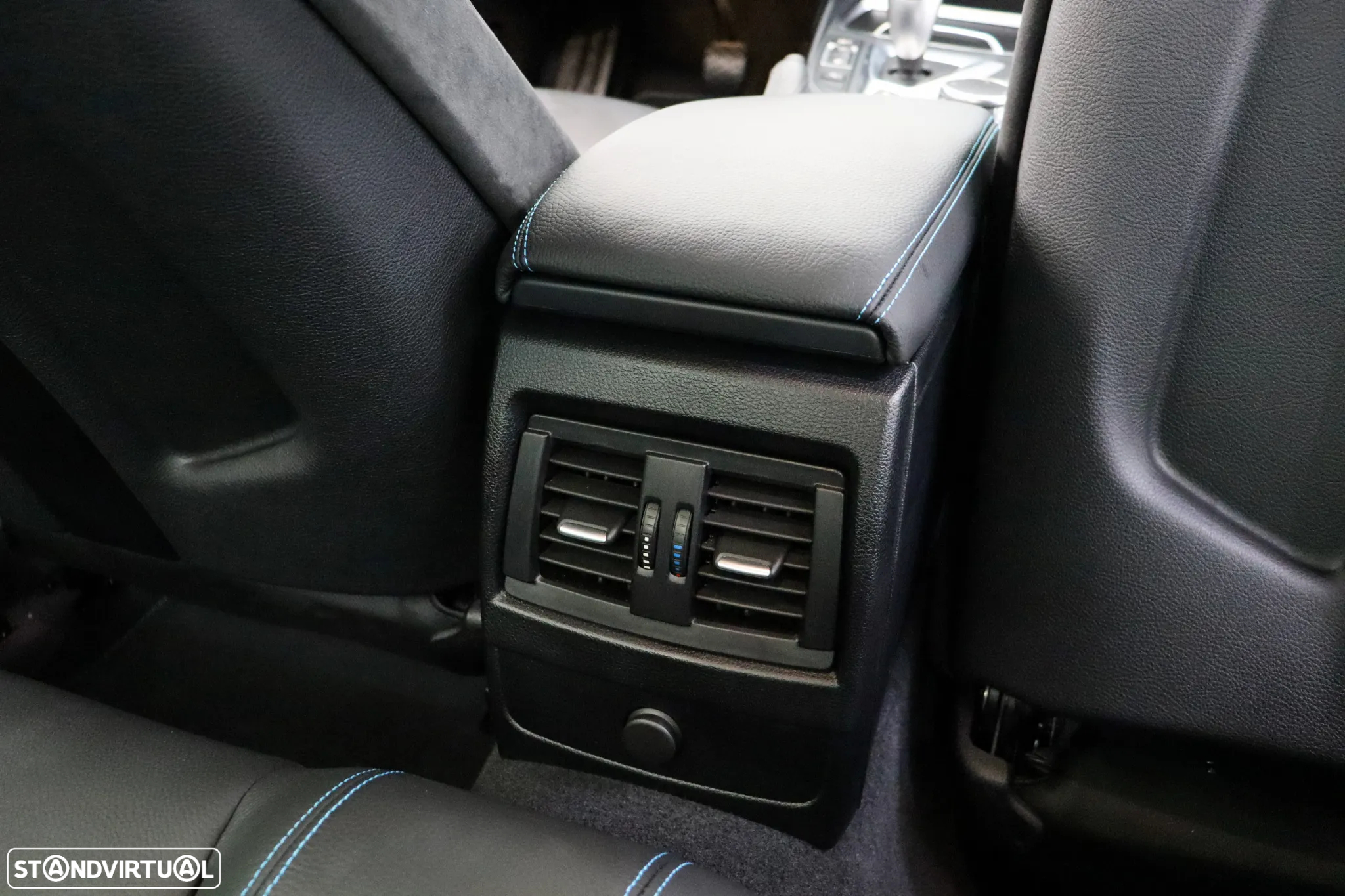 BMW M2 Competition Auto - 28