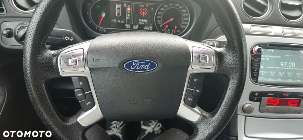 Ford S-Max 2.0 TDCi Titanium - 11