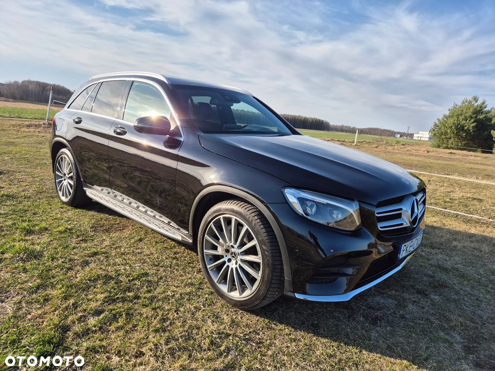 Mercedes-Benz GLC 250 d 4Matic 9G-TRONIC AMG Line - 10