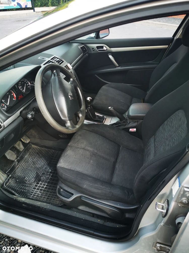 Peugeot 407 - 8