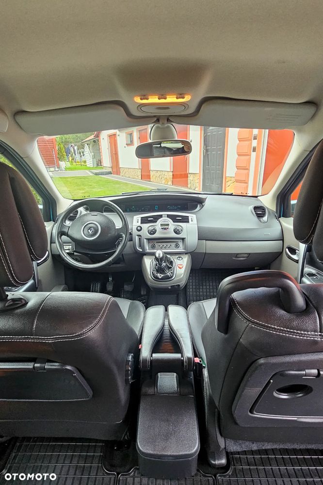 Renault Scenic 1.6 16V Conquest - 11