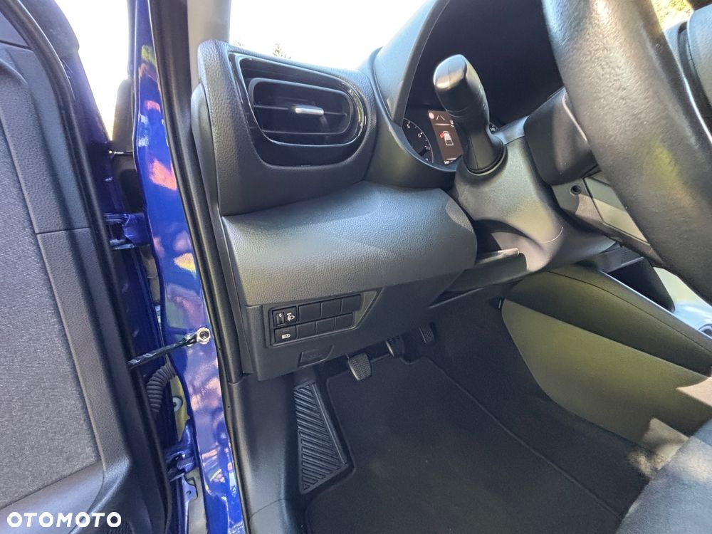 Toyota Yaris 1.5 Comfort - 11