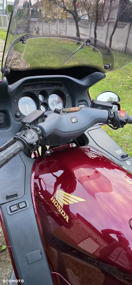 Honda ST - 11