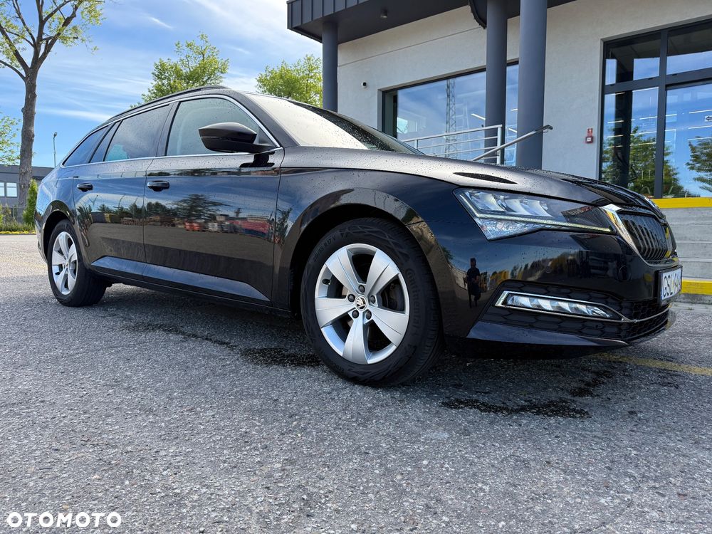 Skoda Superb 2019 photo 3