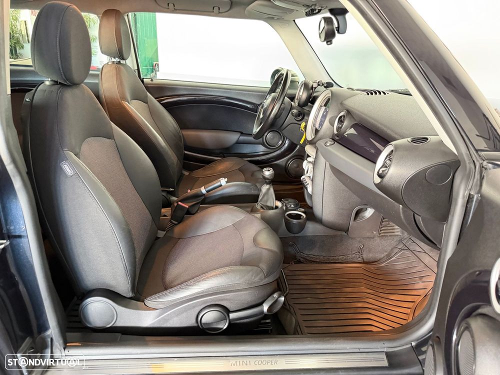 MINI Clubman Cooper D - 24