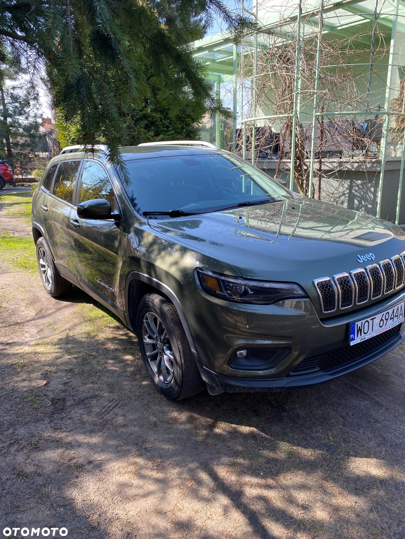 Jeep Cherokee - 14