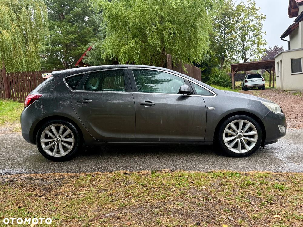 Opel Astra 1.7 CDTI Cosmo - 6