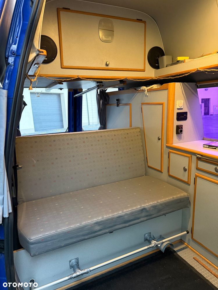 Volkswagen California - 16