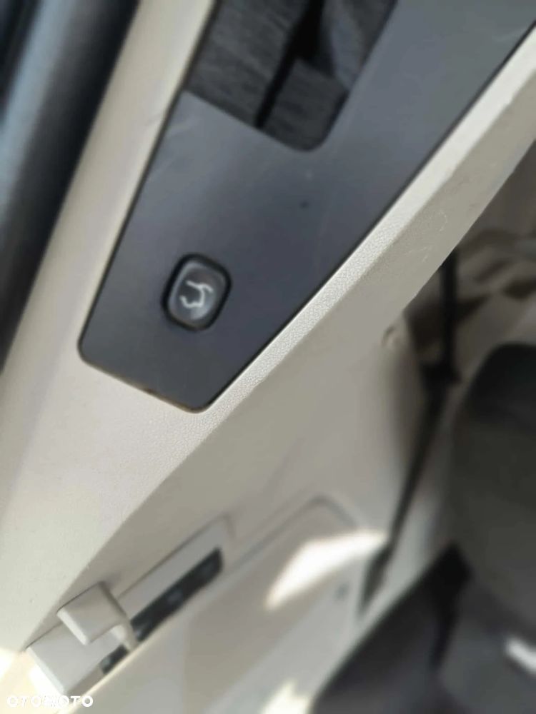 Chrysler Grand Voyager 3.8 V6 Limited - 12