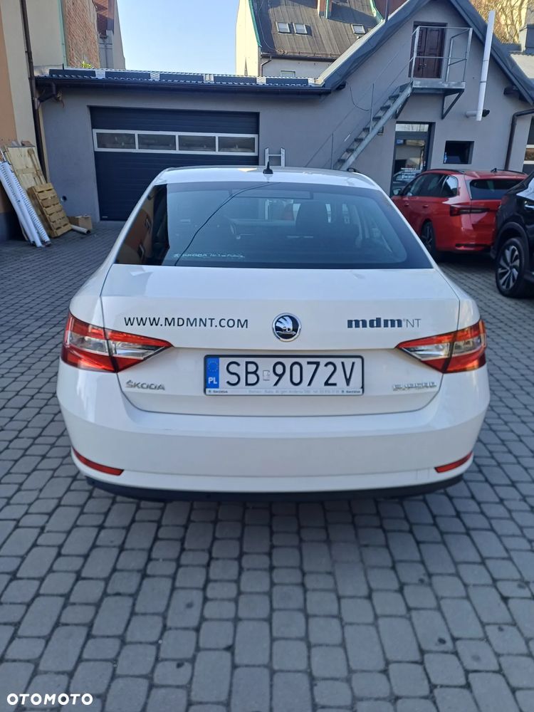 Skoda Superb 2.0 TDI Active - 3
