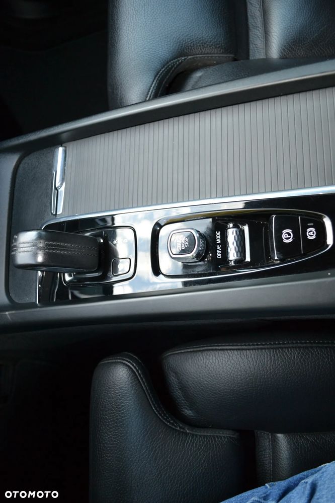 Volvo XC 60 - 23