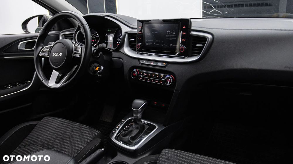 Kia Ceed 1.5 T-GDI M DCT - 14