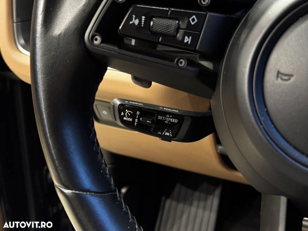 Porsche Cayenne Coupe - 27