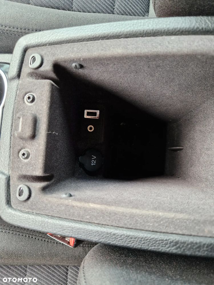 Ford Galaxy 2.0 TDCi Titanium - 24