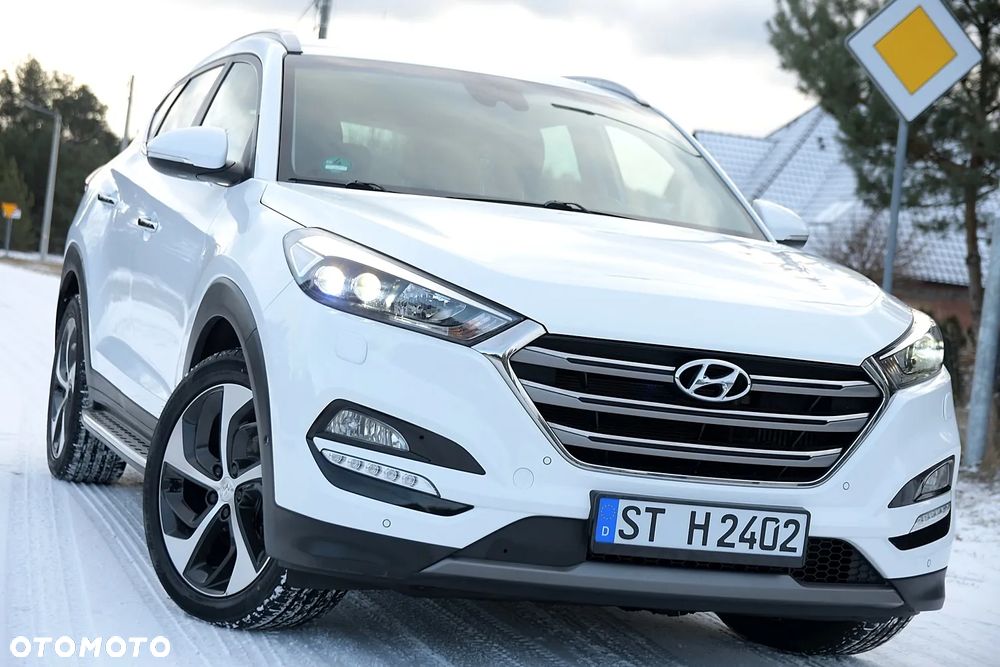 Hyundai Tucson 2.0 CRDI 4WD Automatik Premium - 2