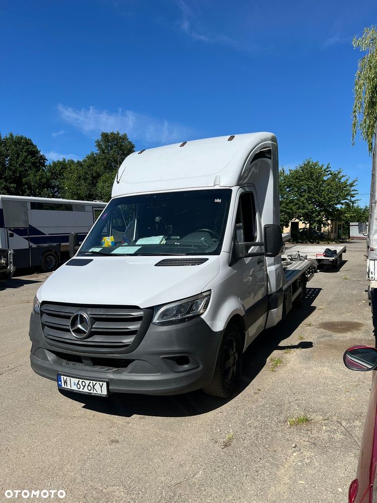 Mercedes-Benz Sprinter 319 - 3