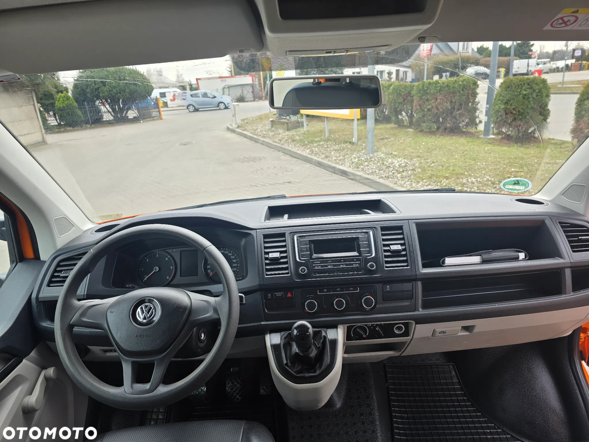 Volkswagen Transporter - 4