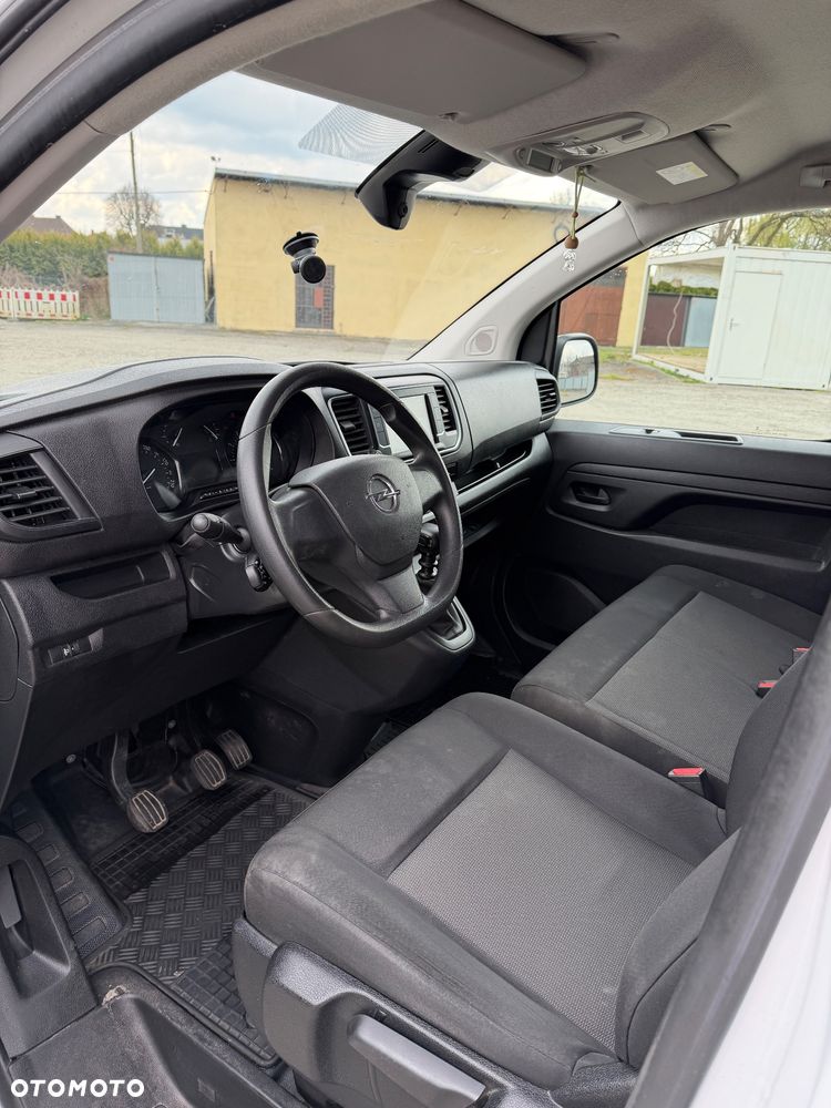 Opel Vivaro - 17