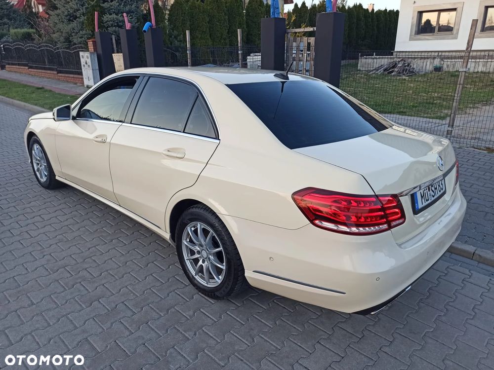 Mercedes-Benz Klasa E 220 BlueTEC 4Matic 7G-TRONIC - 9