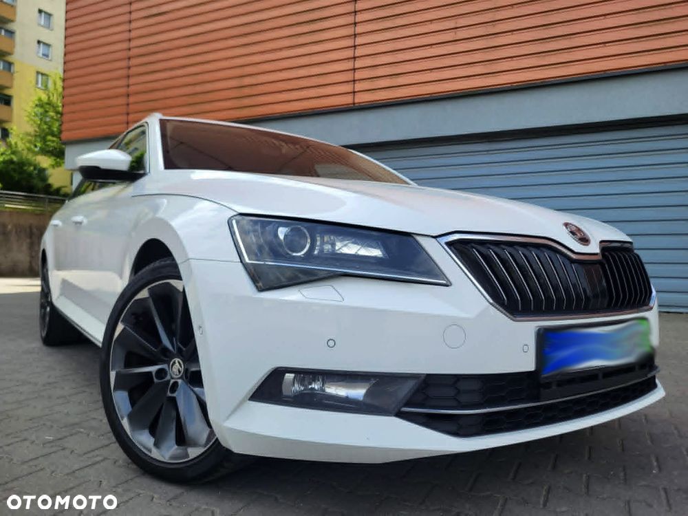 Skoda Superb 2.0 TDI DSG Premium Edition - 2