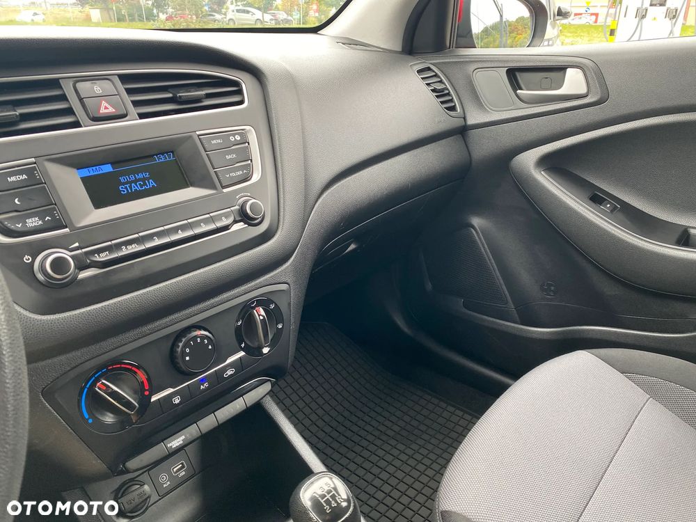Hyundai i20 1.2 Comfort - 30