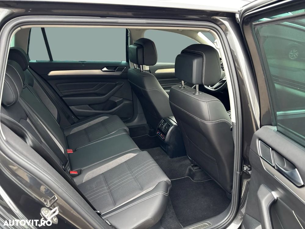 Volkswagen Passat Alltrack 2.0 TDI SCR DSG 4Motion - 26