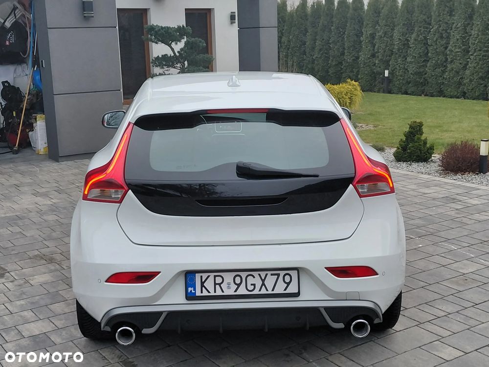 Volvo V40 D4 RDesign - 36