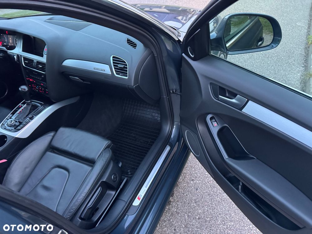 Audi A4 Avant - 30
