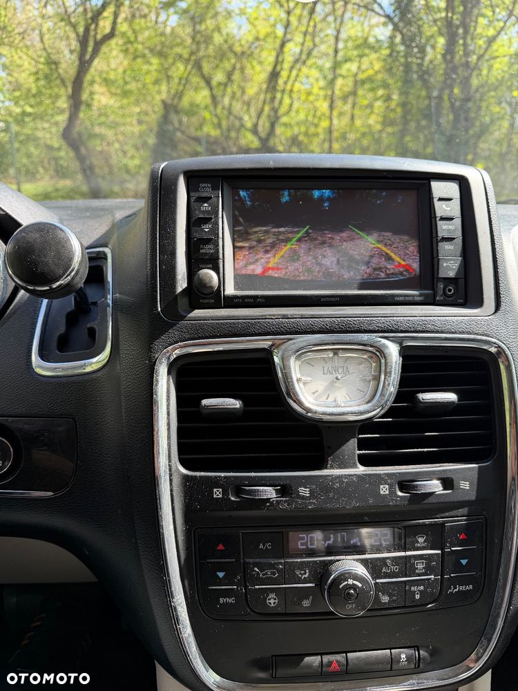Lancia Voyager 2.8CRD Platinum - 8