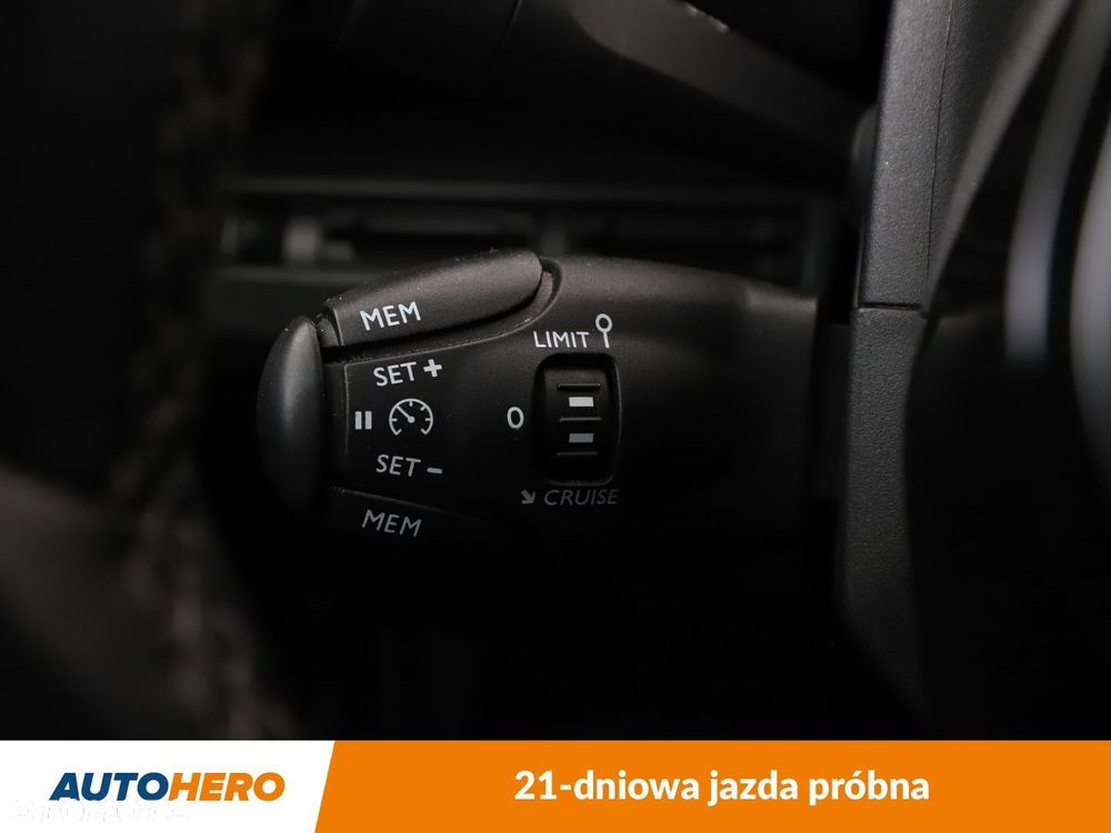 Peugeot 3008 1.2 PureTech Allure - 35