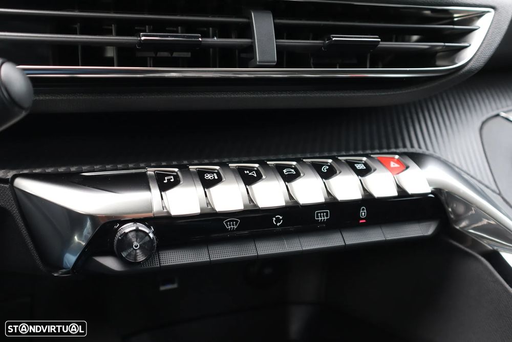 Peugeot 3008 PureTech 130 Stop & Start GPF EAT8 Active Pack - 18