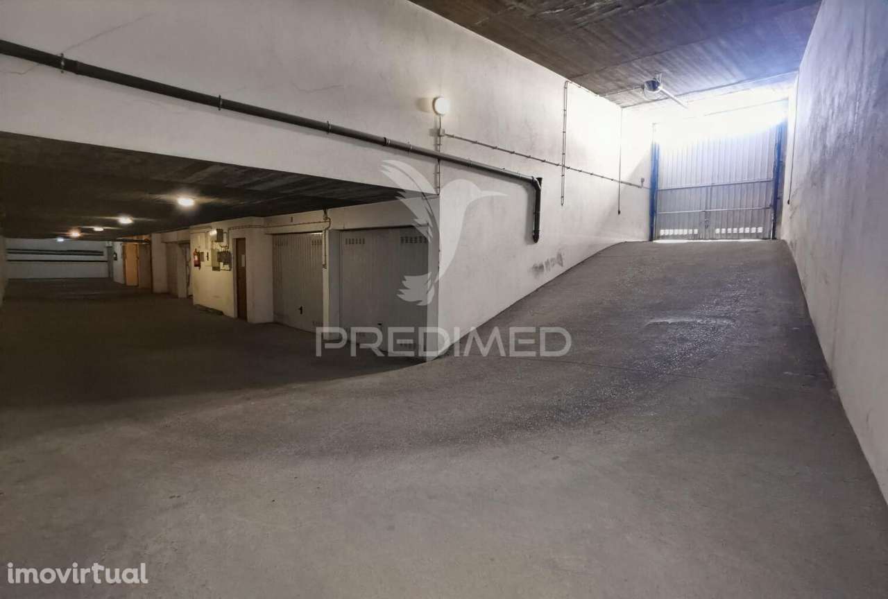 Lugar de Garagem à Venda no Entroncamento - Grande imagem: 2/20