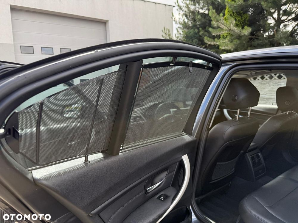 BMW Seria 3 - 22
