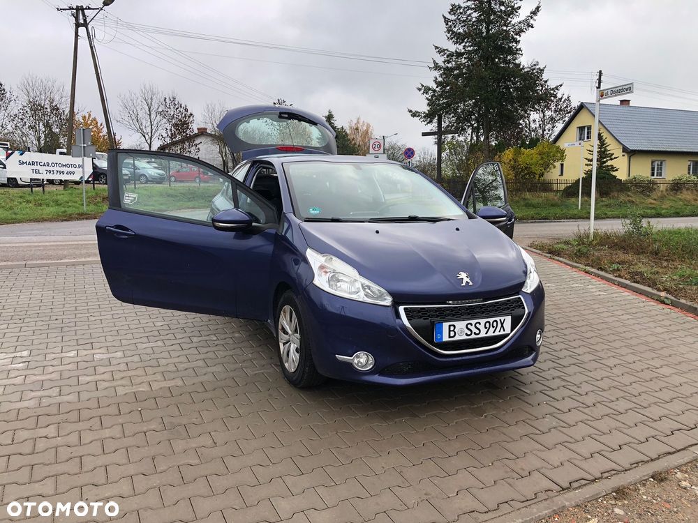 Peugeot 208 PureTech 82 Start & Stop Style - 17