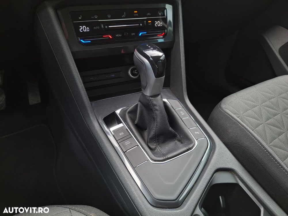 Volkswagen Tiguan - 29