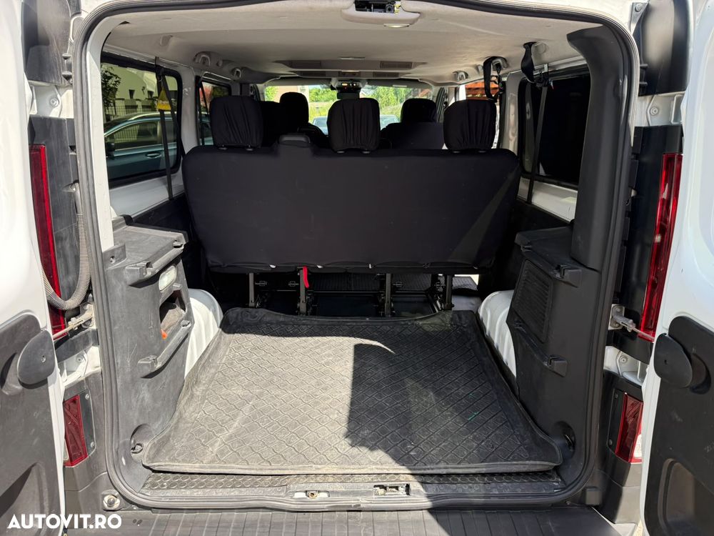 Renault Trafic 2.0 Blue dCi 110 S&S L2 8+1 Life - 5