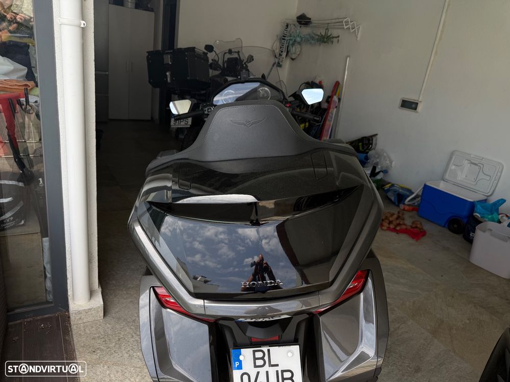 Honda Goldwing Tour - 3