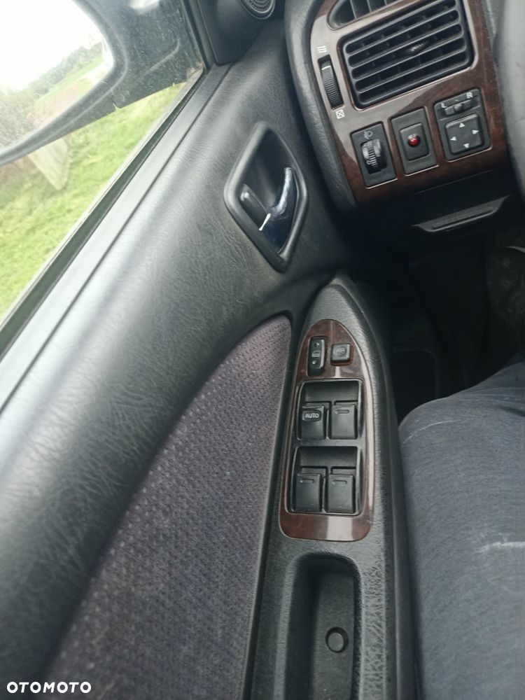 Toyota Avensis - 5
